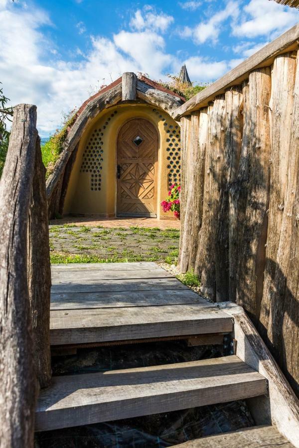 Apartma Zemljanka Ljutomer Esterno foto